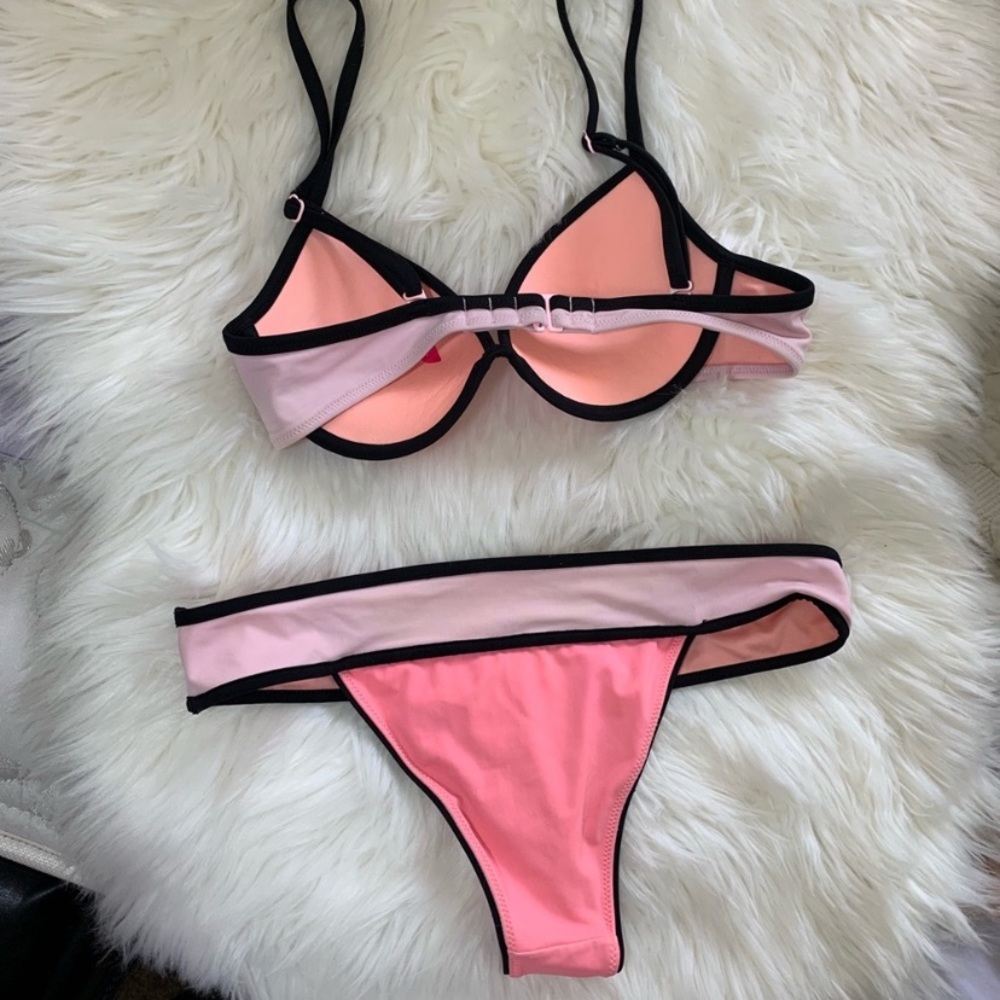 ❗️sold❗️VS Bikini set - Picture 4 of 4